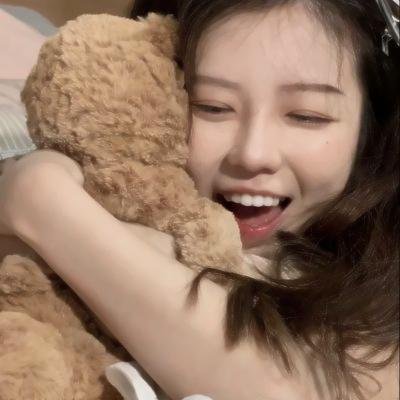 哈啰,我叫朵莉丝